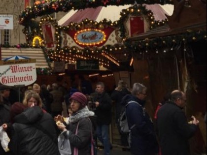 Фото: Das Gl&amp;uuml;hwein Karussell